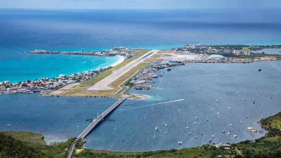 Princess Juliana International Airport